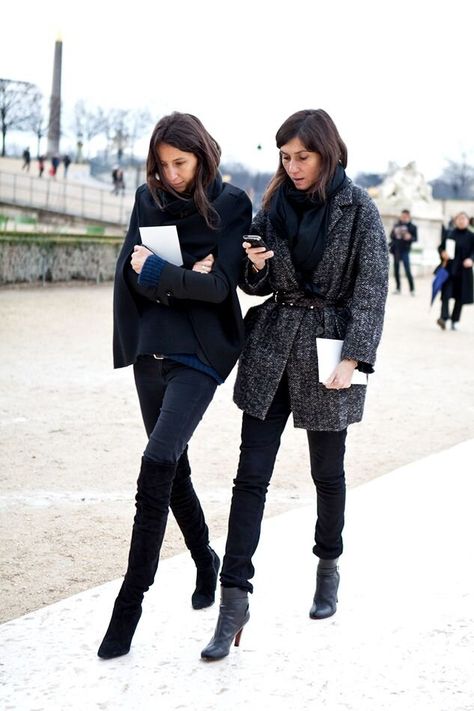 Destination Style Spotlight: Paris — LCB STYLE Emmanuelle Alt, Parisienne Chic, Paris Mode, Winter Chic, Moda Chic, Bohol, Stil Inspiration, Looks Street Style, Looks Black