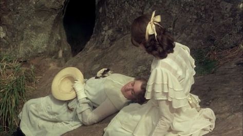 Picnic At Hanging Rock 1975, Peter Weir, Picnic At Hanging Rock, Hanging Rock, Vivien Leigh, Film Images, Retro Film, Art House, Mountain Dew