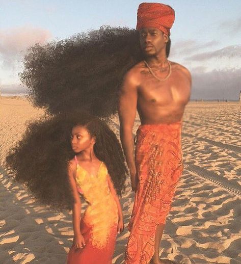 Father & Daughter Duo Takes Over The Internet With Their Natural Hairdos | Bored Panda Benny Harlem, Pelo Afro, Afro Art, African Beauty, Black Power, Hair Art, Afro Hairstyles, Big Hair, Natural Hair Care