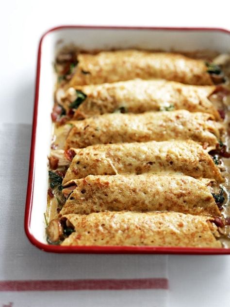 Creamy chicken, spinach and pancetta pancakes Creamy Chicken Spinach, Savoury Pancake Recipe, Spinach Pancakes, Roast Chicken Leftovers, Low Carb Pancakes, Chicken Spinach, Savory Pancakes, Chicken And Spinach, Delicious Magazine