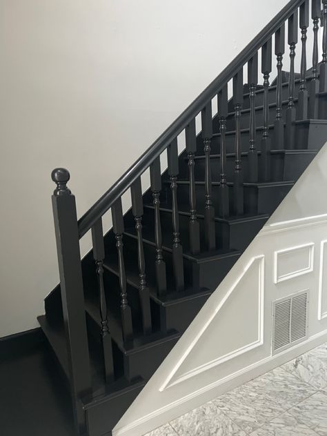 #stairsdesign #staircase #stairs #stairideas #blackstairs 2000s House, Black Staircase, Entryway Stairs, Black Stairs, Staircase Makeover, Stair Case, House Updates, Updating House, Black Stains