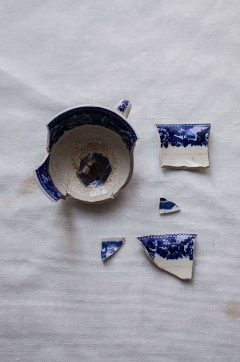 Aesthetic Blue Food, Wabi Sabi Photography, Broken Teacup, Tress Of The Emerald Sea, Teacup Painting, Bohemia Photos, Text Painting, Puzzle Aesthetic, Nature Still Life