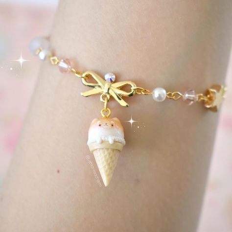 Ice Cream Bracelet, Jewelry Kawaii, Headpiece Accessories, Polymer Clay Gifts, Make Bracelets, Food Summer, Pretty Jewelry Necklaces, Cute Polymer Clay, Clay Ornaments