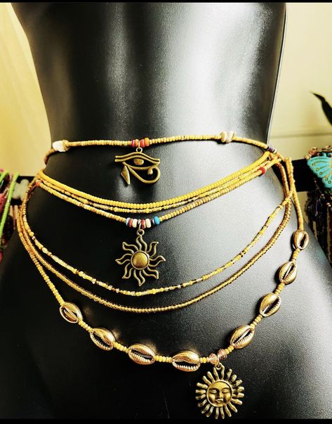 Earthy Boho Jewelry, Black Earthy Girl Aesthetic Jewelry, Waistbeads Aesthetics, Spiritual Jewelry Aesthetic, Waist Jewelry Aesthetic, Waist Beads Aesthetic, Omega Taehyung, Earthy Accessories, Spiritual Accessories