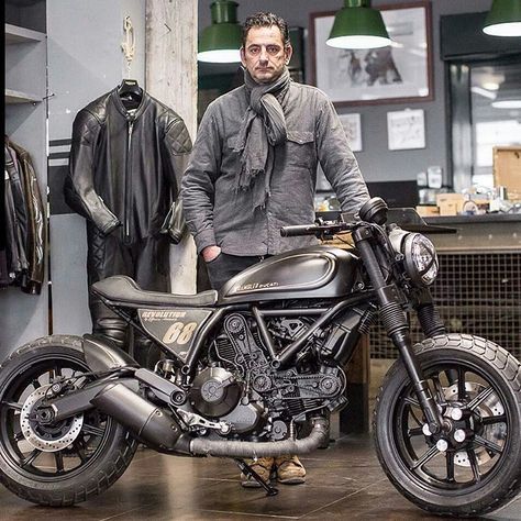 “#Repost @scramblerducati with @repostapp ・・・ { Ducati Scrambler Revolution }  Revolution is a Ducati Scrambler Sixty2 that has undergone the full bobber…” Triumph Scrambler Custom, Ducati Scrambler Sixty2, Scrambler Sixty2, Ducati Scrambler Custom, Moto Bobber, Scrambler Moto, Ducati Motor, Ducati Cafe Racer, Moto Scrambler