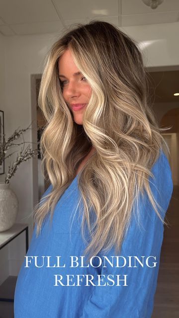 Natalie McKell on Instagram: "Since Kenzie moved to nyc she comes in twice a year for a color refresh. She likes to be as bright as possible while complimenting her darker natural base to give her a longer grow out period. #livedincolor #hairstyles" Kenzie Reeves Cute, Kenzie Meads Hair, Natalie Mckell Hair, Kenzie Reeves Instagram, Kenzie Ziegler Blonde Hair, Kenzie Collective, Au Naturale, Grow Out, She Likes