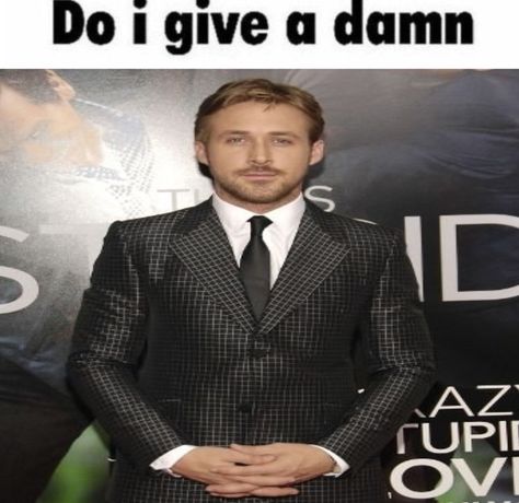 Ryan Gosling Pfp Funny, Ryan Gosling Funny, Ryan Gosling Funny Face, Ryan Gosling Literally Me, Ryan Gosling Whisper, Ryan Gosling Teacher Memes, Ryan Gosling Meme, Райан Гослинг, Funny Profile