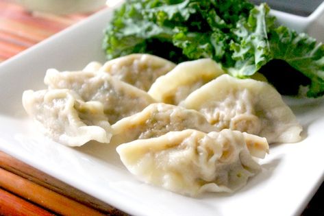 Dumplings Bamboo Steamer Recipes, Dumpling Recipes, Asian Dipping Sauce, Homemade Chinese, Chicken Spring Rolls, Plantbased Recipes, Steamed Dumplings, Chinese Dumplings, Weekend Cooking