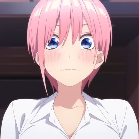 Ichika Nakano, Birthday 5, Anime Sisters, Anime Reviews, The Quintessential Quintuplets, Quintessential Quintuplets, Cute Profile Pictures, Warrior Cats, Me Me Me Anime