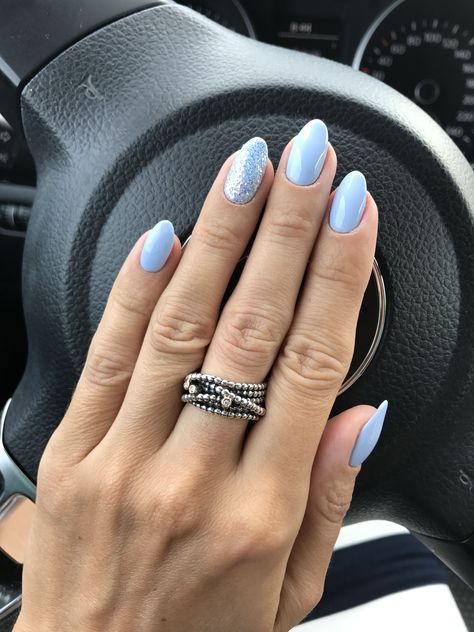 Blue Nails With One Glitter Nail, Pastel Blue And Silver Nails, Blue Silver Nails Ideas, Pastel Blue Gel Nails, Blue Engagement Nails, Baby Blue Oval Nails, Blue Nails Round, Pastel Nails With Glitter, Baby Blue Acrylic Nails Almond