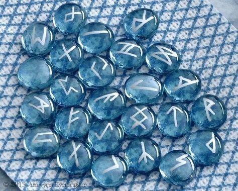 Diy Rune Stones  •  Free tutorial with pictures on how to make a tarot cards Diy Rune Stones, Diy Tarot Cards, Wiccan Crafts, Pagan Crafts, Rune Stones, Futhark Runes, Witchy Crafts, Wicca Witchcraft, Elder Futhark