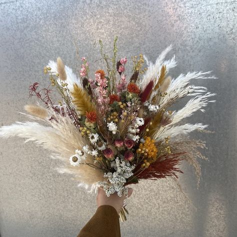 PRICES MAY VARY. A cute bouquet of dried flowers, to for so many different occasions,wedding,party,Birthday, mother's day, gifts, etc.Provide customized services! *Boutonnière size 4" high X2.3" wide. *Price is for 1 boutonnière! Bridesmaids Size: 11 inches tall X 6 inches wide Bridal Size: 14 inches high X 8 inches wide XL Bridal Size: 17 "high X 11" wide Due to the nature of dried and preserved flowers please take extra care in handling. Some of the flowers are extremely fragile and delicate a Orange Wedding Bouquet, Boho Bridal Bouquet, Bridal Bouquet Bridesmaid, Orange Bridesmaid, Burnt Orange Weddings, Bouquet Bridesmaid, Pampas Grass Bouquet, Bouquet Bride, Boho Wedding Bouquet