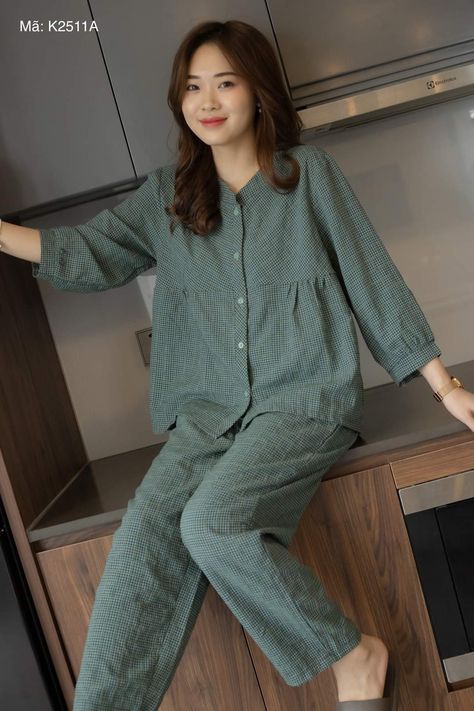 Pj Ideas, Pajamas Fashion, Night Suit For Women, Modest Tops, Comfy Casual Outfits, Pajama Fashion, Stylish Short Dresses, Diy Vetement, Fashion Top Outfits