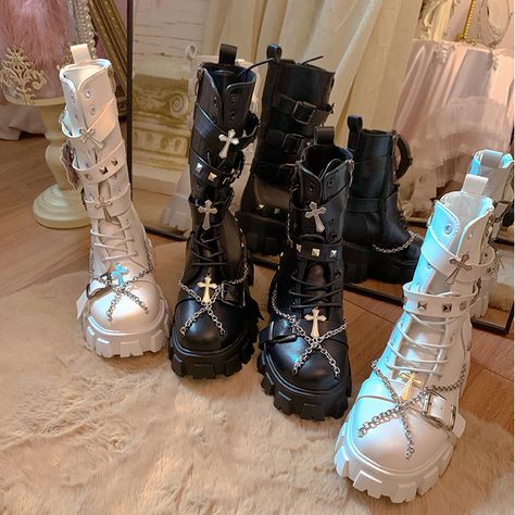 Desired Wardrobe, White Punk, Egirl Clothes, Kawaii Shoes, Clothes Black, Fancy Shoes, Cross Chain, Gothic Decor, Martin Boots