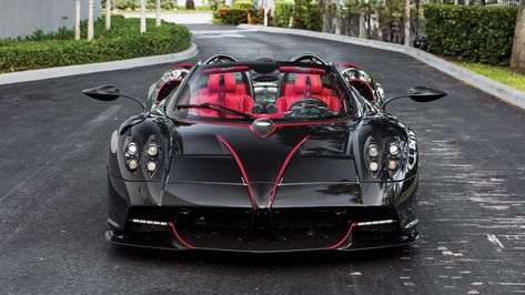 2017 Pagani Huayra Roadster Wallpapers | SuperCars.net Expensive Luxury Cars, Game Motor, Pagani Car, Pagani Huayra Bc, Pagani Huayra, Mc Laren, Mclaren P1, Ferrari F40, Super Luxury Cars