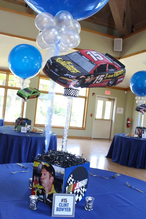 Nascar Themed Centerpiece - DOWNLOAD Nascar Birthday, Nascar Party, Themed Centerpieces, Balloon Arrangement, Racing Theme, Car Themed Parties, Monster Trucks Birthday Party, Car Theme, Car Party