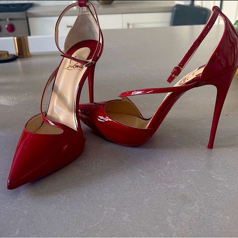 Christian Louboutin Red Heel. Never Worn Size 40. Originally $950 + Tax. Red Fancy Heels, Luxury Red Heels For Business, Red Heels Louboutin, Red Louboutin Heels, Luxury Red Heels, Platform Louboutin Heels, Cute Heels Classy, Louboutin Wedding Shoes, Christian Louboutin Red Heels