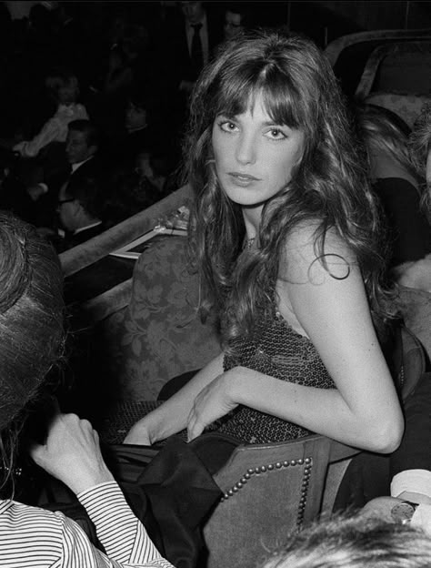 jane birkin 60s Bangs, French New Wave, Daisy Jones And The Six, Daisy Jones, I'm With The Band, Jane Birkin, Dream Hair, White Photo, French Girl