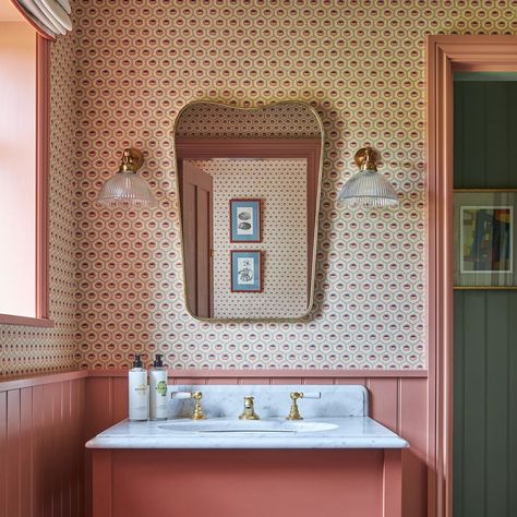 The Wallpapers Interior Designers Love | SheerLuxe Dark Pink Bathroom, Cloakroom Wallpaper, Bathroom Bright, Wallpapers Interior, Maximalist Bathroom, Mismatched Dining Chairs, Downstairs Cloakroom, Bed Nook, Bedroom Addition