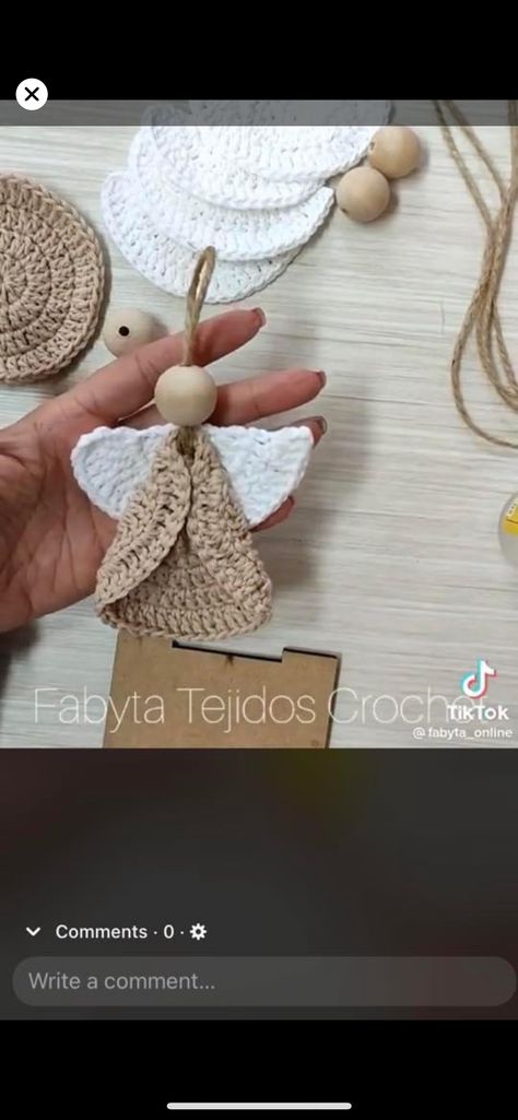 Christmas Diy Ornaments, Crochet Christmas Ornaments Free, Crochet Angels, Crochet Angel, Diy Christmas Tree Ornaments, Crochet Christmas Decorations, Diy Jar Crafts, Easy Crochet Projects, Diy Ornaments