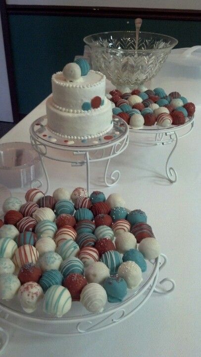 Cake and came balls set up for a wedding for my niece. Cake Balls For Wedding, Cake Ball Display Ideas, Wedding Cake Balls, Dessert Display Wedding, Chocolate Melts, Cake Ball, Graduation Open Houses, Elegant Birthday Cakes, Diy Display