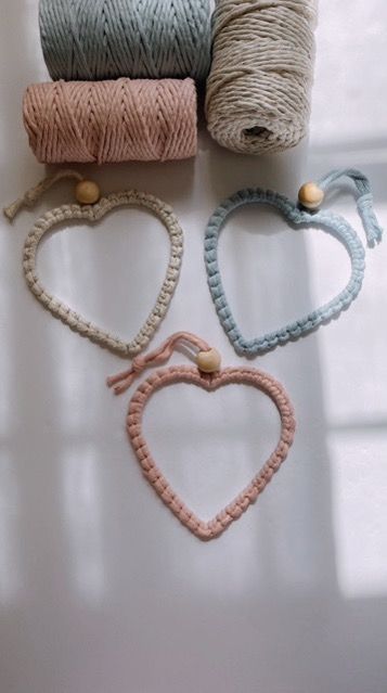 Macrame Hearts, Macrame Gifts, Heart Macrame, Macrame Heart, Instagram Heart, Heart Projects, Macrame Knots Pattern, Large Macrame, Macrame Knots