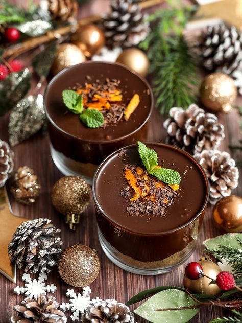 5-Ingredient Orange Chocolate Mousse Pots - UK Health Blog - Nadia's Healthy Kitchen Christmas Mousse Dessert, Coconut Milk Mousse, Orange Chocolate Mousse, Chocolate Orange Mousse, Vegan Mango Mousse Recipe, Vegan Dark Chocolate Mousse, Chocolate Tofu Mousse Healthy, Orange Mousse, Avocado Chocolate Mousse