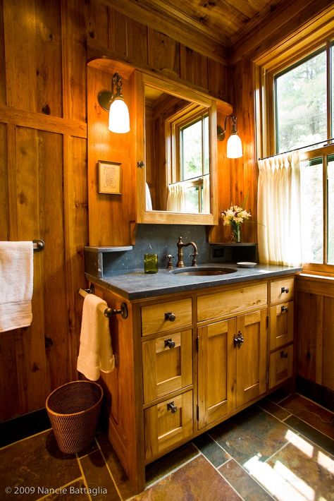 Adirondack Bathroom, Adirondack Camp, Panel Bathroom, Adirondack Cabin, Cabin Bathroom, Cabin Bathrooms, Cozy Cabins, Rustic Bathrooms, House Apartment