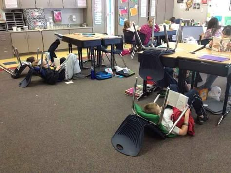 During quiet reading time, just have the kids flip their chairs around and give them pillows to lounge on. | 35 Money-Saving DIYs For Teachers On A Budget Read To Self, Classroom Layout, Flexible Seating, Reading Workshop, Reading Classroom, Creative Classroom, Classroom Setup, Classroom Environment, Classroom Setting