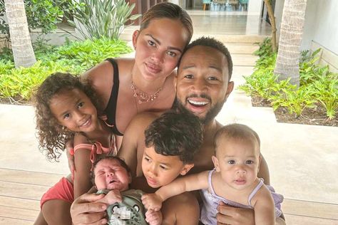 Double Baby Joy for Chrissy Teigen and John Legend and DeNiro’s New Addition: 2023’s Newsiest Celeb Babies John Legend Family, Chrissy Tiegan, Chrissy Teigen Instagram, John Legend And Chrissy Teigen, Chrissy Teigen John Legend, Life Comics, Celebrity Music, Four Kids, Famous Couples