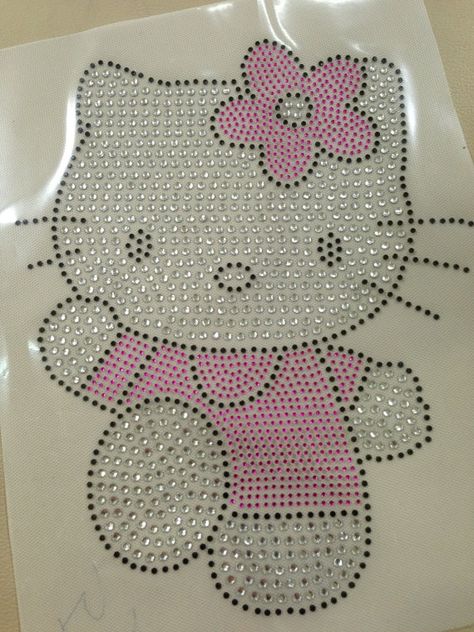 Rhinestone Hello Kitty Top, Hello Kitty Rhinestone Shirt, Hello Kitty Rhinestone, Diy Rhinestone Crafts, Rhinestone Hotfix, Sequin Art, Rhinestone Designs Templates, Rhinestone Designs Pattern, Pvc Pipe Crafts