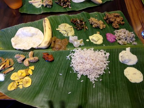 #onam #india #food #kerala Onam Food, Food Kerala, Onam Sadhya, Happy Onam, India Food, Friendship Day Quotes, Kerala, Nature Photography, Cherry