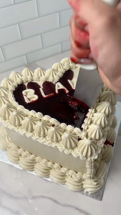 Blank space cake 🔪❤️ | Sheun samuel | sheun.ola · Original audio Blank Space Birthday Cake, Blank Space Cake Recipe, Taylor Swift Blank Space Cake, Blank Space Cake, 13th Birthday Cake, Wednesday Birthday, 14th Birthday Party Ideas, Taylor Swift Cake, Space Cake