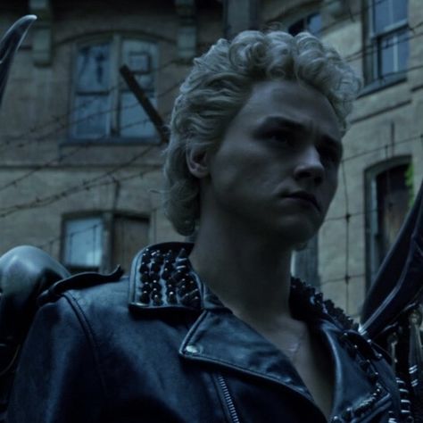 Warren Worthington Iii, Ben Hardy, Man Character, Pretty Green, Xmen, Hugh Jackman, Body Mods, Live Action, X Men