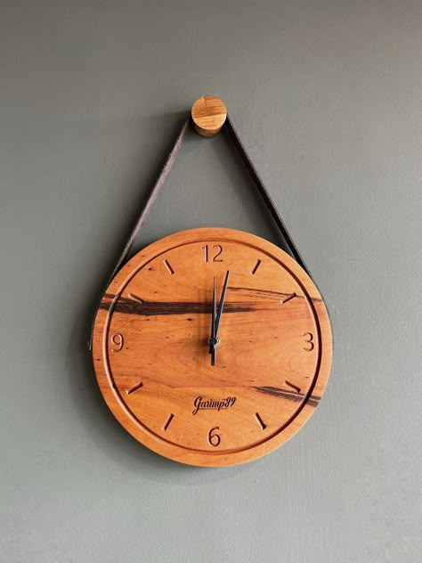 Wall Clock Design Ideas, Wood Clock Design, Bakery Design Interior, Wooden Clocks, Persian Art Painting, Diy Clock Wall, Laser Cut Wood Crafts, Wood Clock, Wall Clock Design