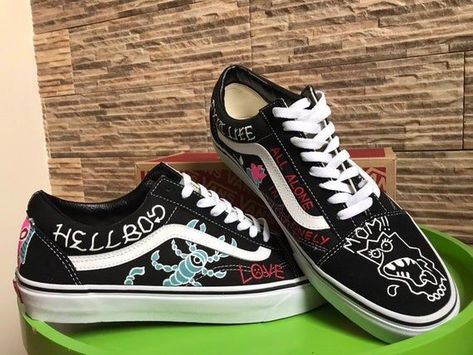 Emo Crafts, Peep Shoes, Customized Vans, Vans Design, Paint Shoes, Vans Shoes Fashion, Customised Vans, Custom Vans Shoes, Mens Vans Shoes