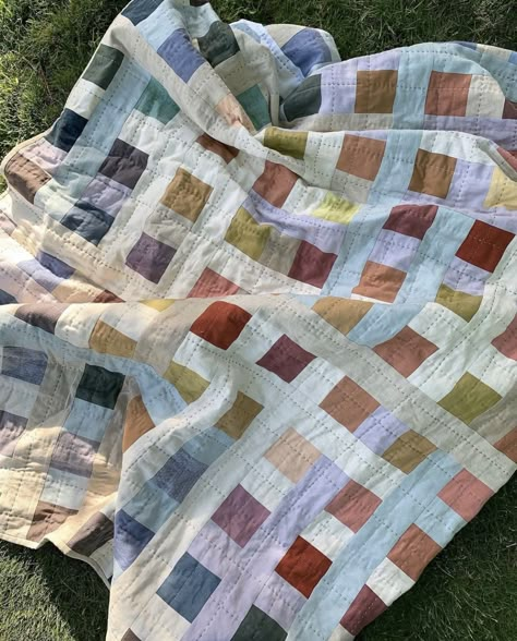 Sawing Idea, Quilted Blankets, Quilt Meaning, Improv Quilting, Hand Stitches, Madder Root, Solid Quilt, Homemade Quilts, Quilt Modernen