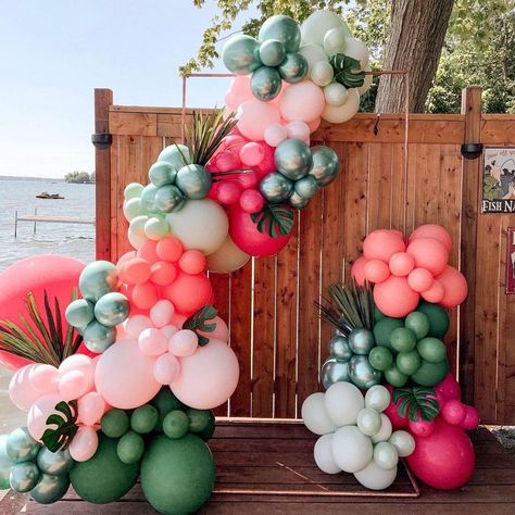 Hawaiian Balloon Arch, Hawaiian Balloon Garland, Tropical Balloon Arch, Flamingo Balloons, Tropical Birthday Party, Hawaiian Party Decorations, Flamingo Birthday Party, Luau Birthday Party, Hawaiian Birthday Party