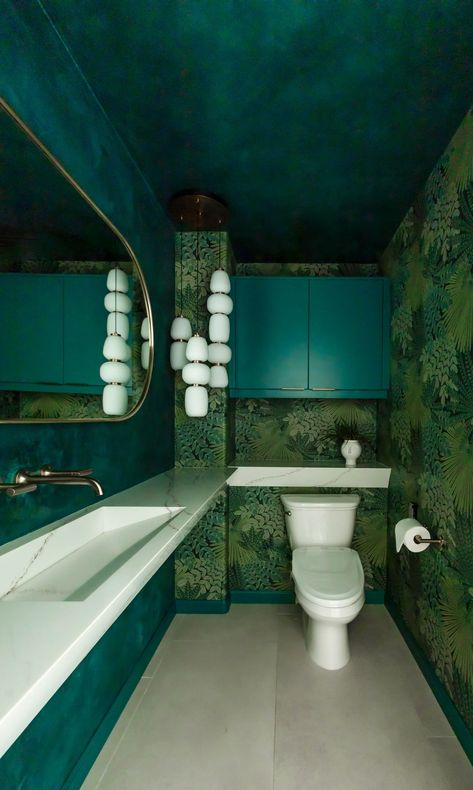 This Tropical Bathroom in Hawaii Brings the Jungle Indoors | Architectural Digest Hawaii Bathroom, Jungle Bathroom, Dublin House, Georgian Terrace, Tropical Bathroom, Maple Floors, Glass Extension, Suburban House, Metal Frame Mirror