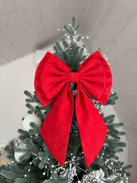 Satin Bow Christmas Tree, Christmas Tree Big Bow, Big Bow Christmas Tree, Big Christmas Bow, Bow For Christmas Tree, Velvet Christmas Bow, Velvet Tree, 18th Birthday Party Themes, Christmas Tree Decorating