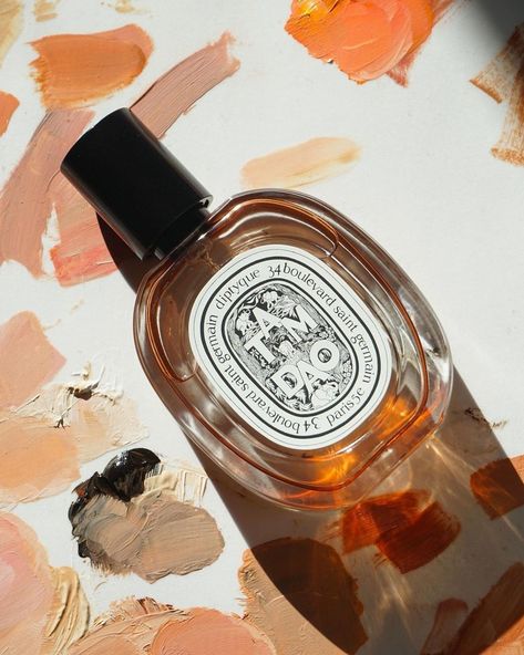 12 Sandalwood Perfumes That Will Earn You Compliments From Strangers Sandalwood Perfume, Sandalwood Scent, First Perfume, The Zoe Report, Clean Fragrance, Signature Fragrance, Spicy Fragrance, Fall Scents, Signature Scent