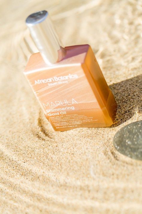 ON THE GLOW | AFRICAN BOTANICS SHIMMERING GOLD OIL #Marula #MarulaOil #GoldOil #SummerSkin #Glow Summer Essential Oils, African Botanics, Shimmer Oil, Holiday Party Dress, Beach Blonde, Marula Oil, Tan Body, Video Shoot, Black Soap