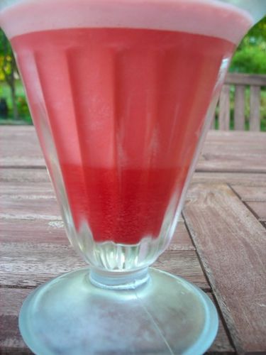 Jello 123, Homemade Jello, Jello Mold Recipes, Layered Jello, Chilled Desserts, Jello Desserts, Cold Desserts, Jello Recipes, Hungry Girl