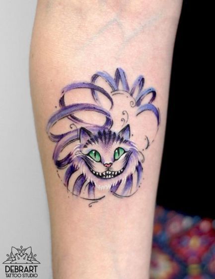 220+ Cheshire Cat Tattoo Designs (2023) Simple Small Meaningful Ideas Cheshire Cat Tattoo, Petit Tattoo, Wonderland Tattoo, Cat Tattoos, Disney Tattoo, Cat Tattoo Designs, Geniale Tattoos, Tiny Tattoo, Ink Ideas