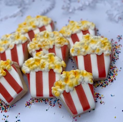 Popcorn Royal Icing Cookies, Popcorn Cookies Decorated, National Popcorn Day, Popcorn Day, Popcorn Cookies, Sweet Sugarbelle, Cookies Ideas, Icing Cookies, Royal Icing Cookies