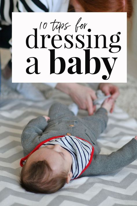 Dressing Baby For Temperature, Dressing Baby For Temperature Outside, How To Dress Newborn, Forever Amber, Parenting Hacks Baby, 5 Month Old Baby, Infant Care, Baby Sensory Play, Newborn Bodysuit