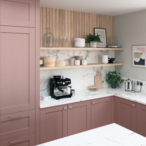 Pink Kitchen Cupboards, Pink Kitchen Cabinets, Kitchen Refurbishment, Серая Кухня, Shaker Doors, Kitchen Colour Schemes, Shaker Kitchen, Pink Kitchen, Kitchen Room Design