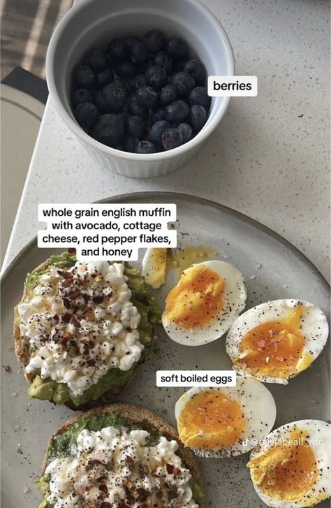 Whole Foods Recipe Breakfast, Week Of Healthy Eating, Meal Prep Inspo High Protein, Gut Happy Meals, Easy Healthy Friday Night Dinner, Healthy Apartment Meals, No Processed Foods Diet, Whole Food Clean Eating, Healthy Non Toxic Meals