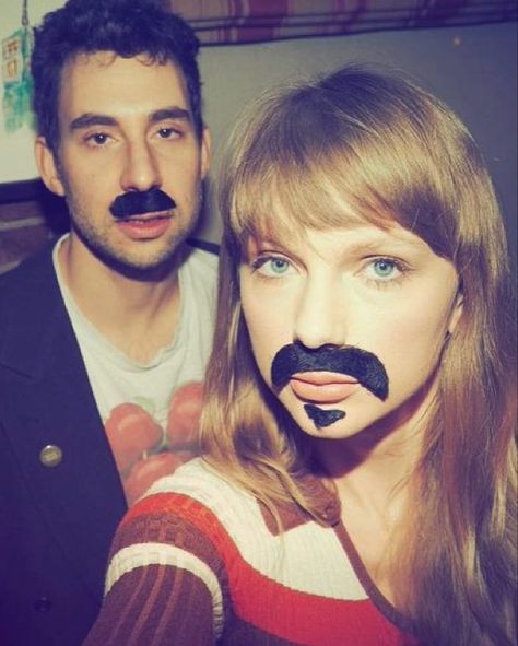 Jack Antonoff, Estilo Taylor Swift, Taylor Swift Fearless, Swift Photo, Taylor Swift Funny, We Are The World, Swift 3, Long Live Taylor Swift, Live Taylor