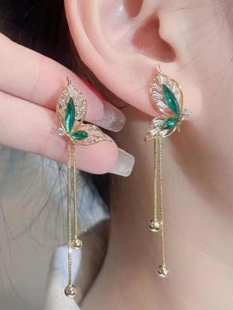 Daily Hairstyles, Long Tassel Earrings, Green Butterfly, Tassel Drop Earrings, Stylish Earring, Watches Women Fashion, Boho Stil, Gifts For Wedding Party, Pretty Jewellery